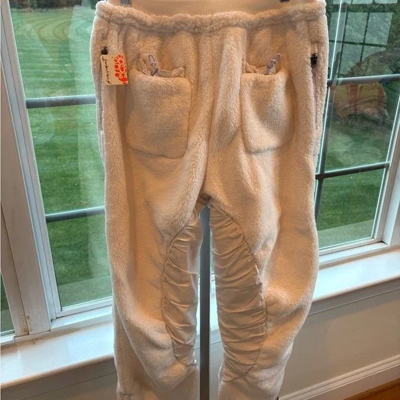 Free People FP Movement Sundown Fleece Pants white medium ski cozy lounge new - Picture 10 of 16